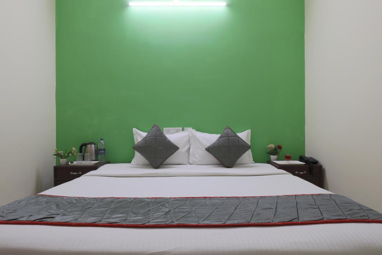 צ'נאי Green Tree Hotel-Near Vfs Global And Ramee Mall מראה חיצוני תמונה