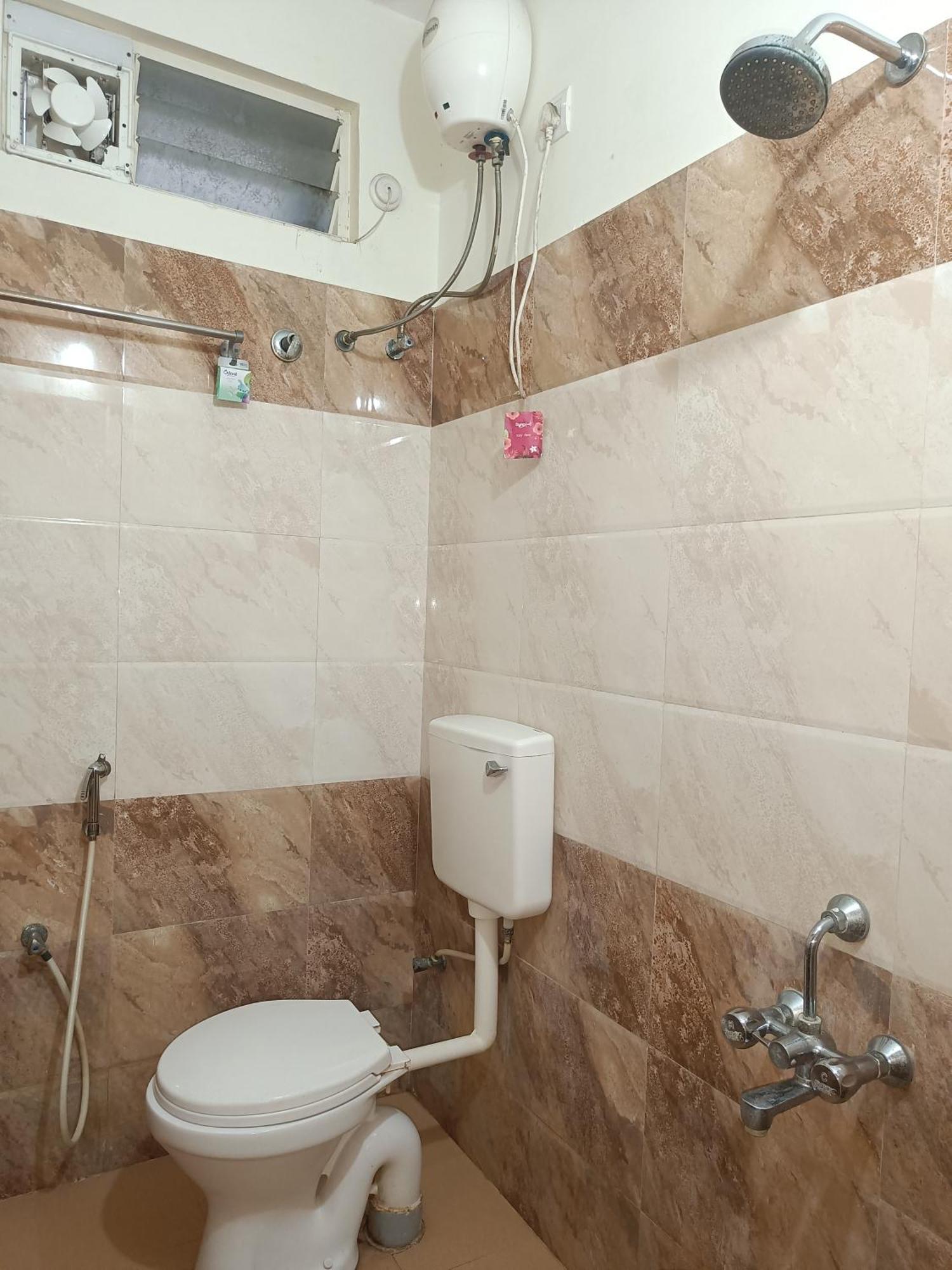 צ'נאי Green Tree Hotel-Near Vfs Global And Ramee Mall מראה חיצוני תמונה