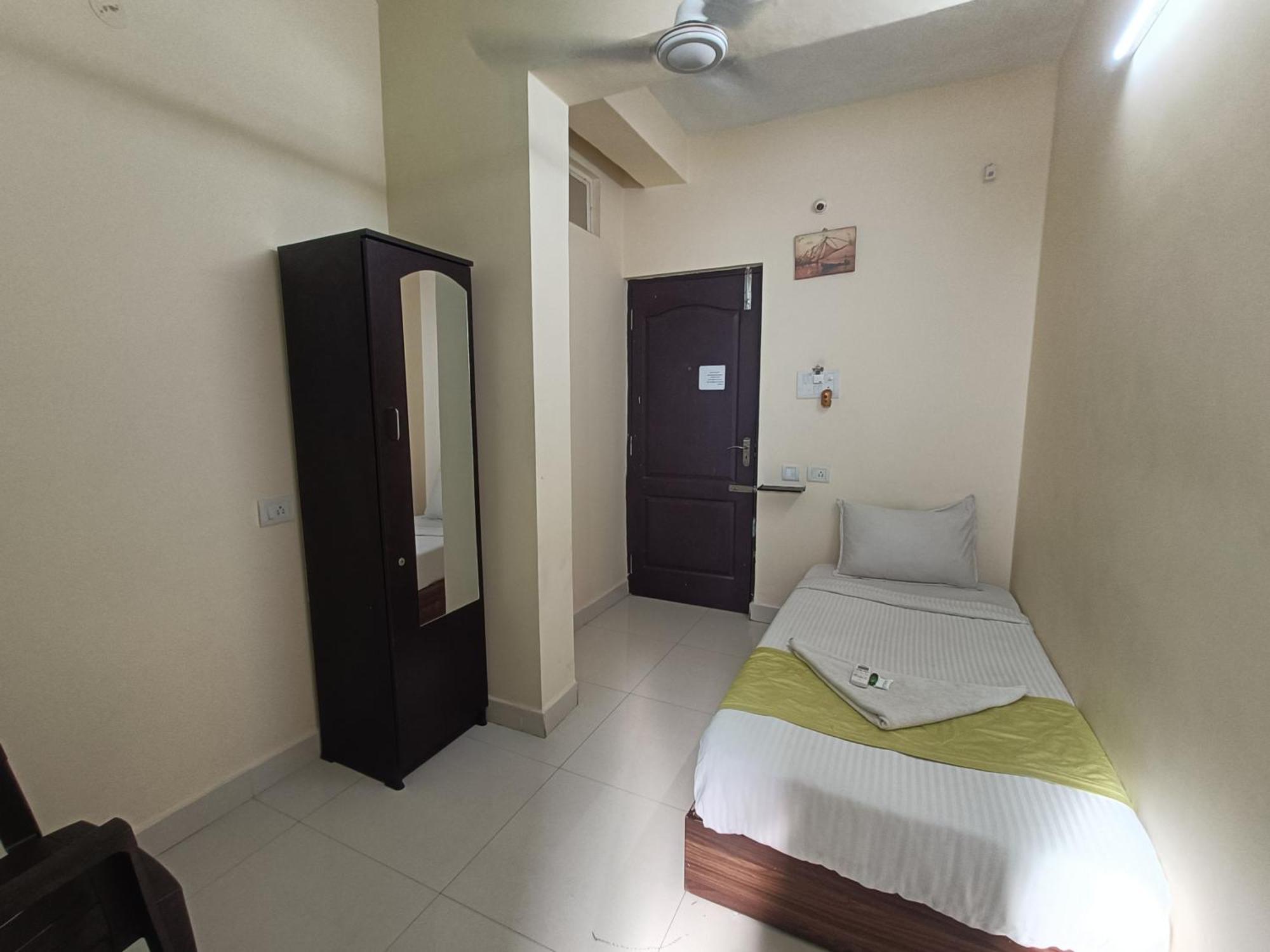 צ'נאי Green Tree Hotel-Near Vfs Global And Ramee Mall מראה חיצוני תמונה